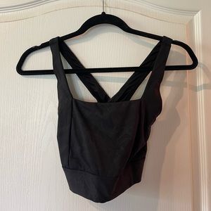 Black sports bra
